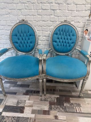 Par de Sillas Luis XV Azul y Plata