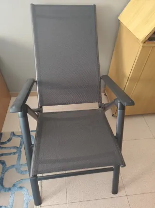 Silla de exterior plegable gris