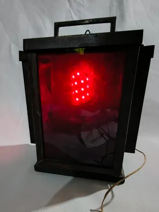 Antiguo farol rojo laboratorio fotográfico