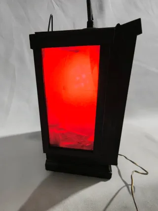 Antiguo farol rojo laboratorio fotográfico