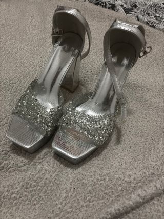 Tacones plateados plataforma talla 37