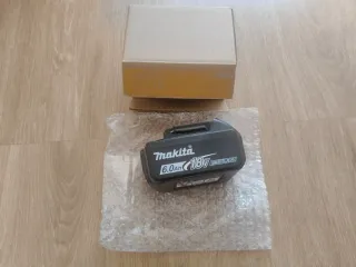 Amoladora DGA404 125m.