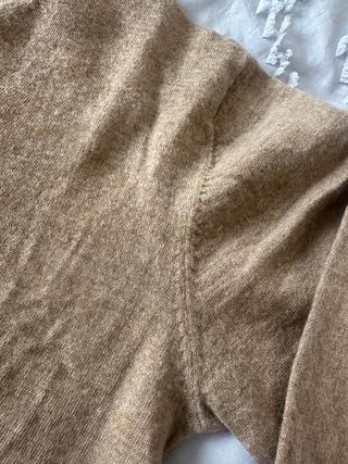 Jersey beige Carolina Herrera, talla S