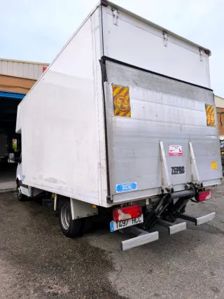 Mercedes-Benz Sprinter 2012