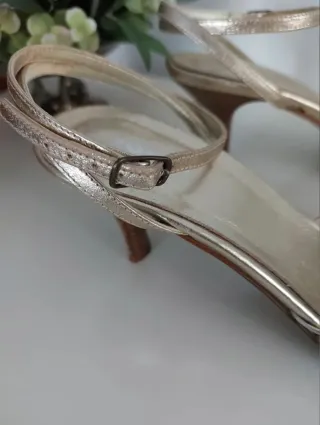 Talla 37/38 - Sandalias Fosco Piel Dorada