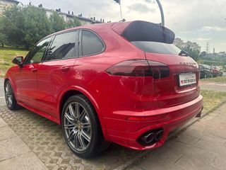 PORSCHE Cayenne GTS