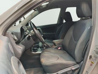 Toyota Rav4 2.2 D-4D Executive 4x2