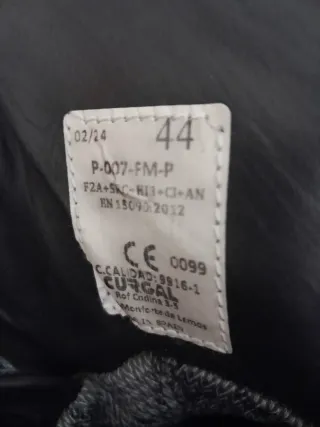 Botas de piel flor hidrofugada Talla 44