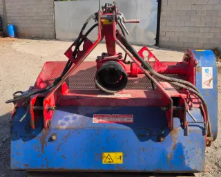 Picadora de ramas para tractor