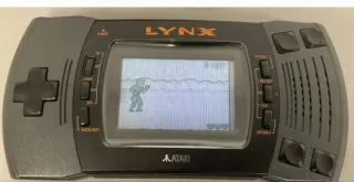 Atari Lynx II y juego