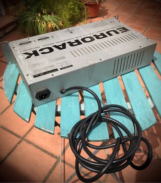 Fuente Alimentación Behringer Eurorack MX 3242X