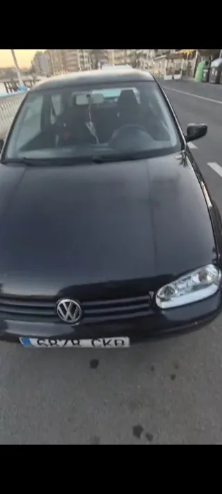 Volkswagen Golf 2004