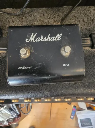 Guitarra Eléctrica + Amplificador