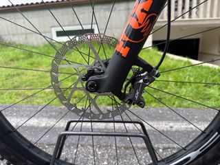 Bicicleta Eléctrica BH ilynx race carbon pro