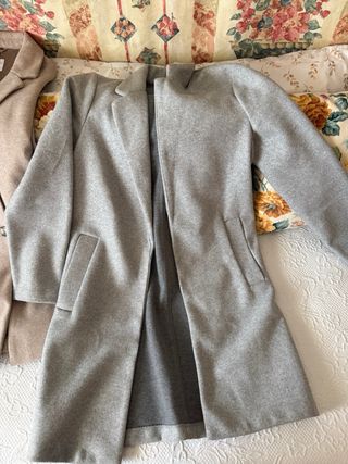 Abrigos mujer beige, negro y gris