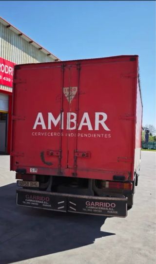 Camión Mercedes Atego 817 Botellero