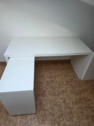 Escritorio modular blanco