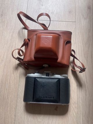 Cámara Agfa Isolette plegable con funda