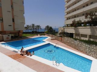 Piso en venta en Playa de la Fontanilla en Marbella