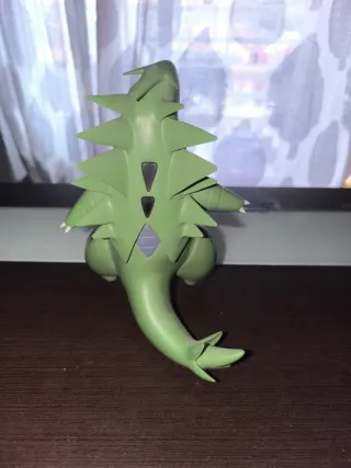Figura Tyranitar Pokémon