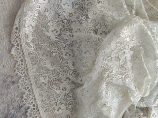 Encaje antiguo precioso