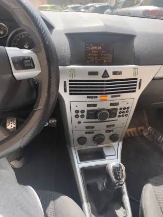 Opel Astra 2009