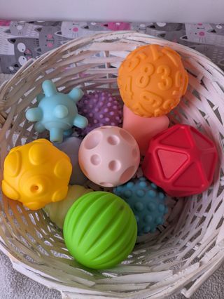 Pelotas sensoriales para bebés