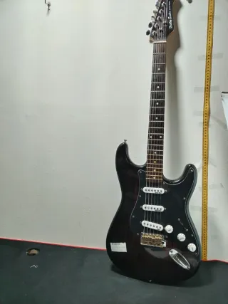 Guitarra Beneton Deluxe Series Negra