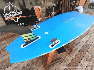 Tabla Windsurf Goya One Thruster Carbon 95L ·2022
