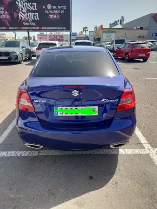 Suzuki Kizashi 2011