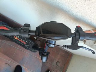 Patinete Eléctrico Red Bull Racing, Race Ten Turbo