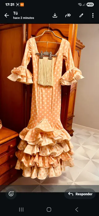 Traje de flamenca con lunares