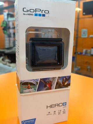 GoPro Hero+ LCD con caja y accesorios