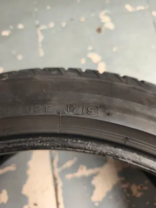 Neumáticos 245/40/18 97Y Turismo