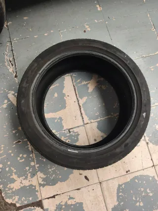 Neumáticos 245/40/18 97Y Turismo