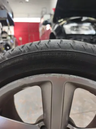 Neumáticos 245/40/18 97Y Turismo