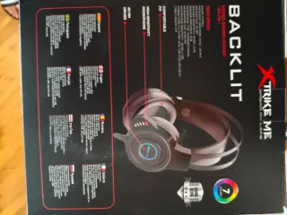 Cascos Gaming Backlit Negros