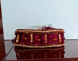 Cinturón atar nuevo burdeos con abalorios madera