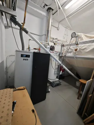 Caldera Pellets 15KW + Silo Textil 3000kg