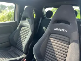 Abarth 595 2022