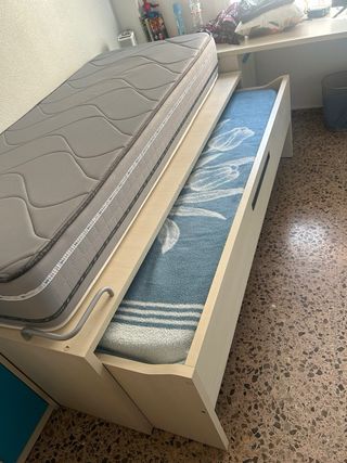 Cama juvenil compacta con cajones