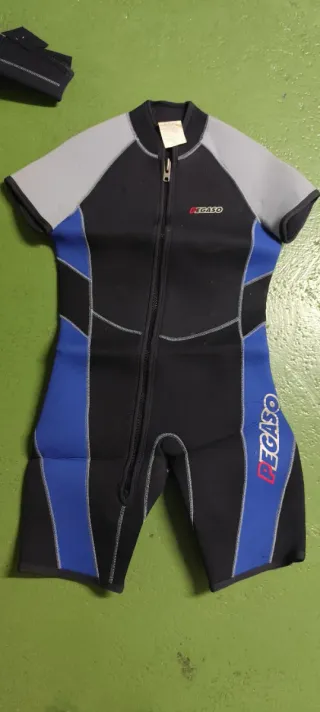 Pack Neoprenos Buceo Talla S + Botas y Aletas