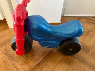 Moto correpasillos infantil