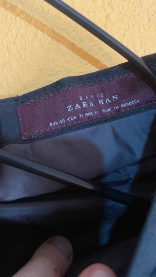 Traje de etiqueta negro