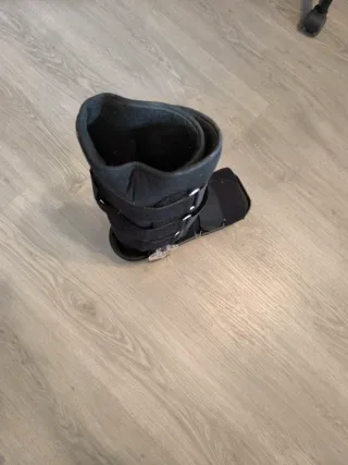 Bota de rehabilitación ajustable