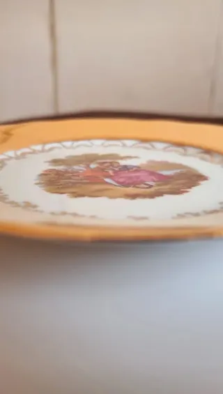 Plato Bavaria Oro con Pareja y Soporte de regalo!