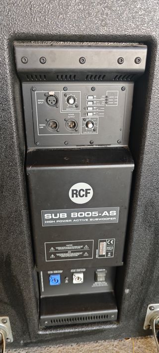 Subgrave Activo de Alta Potencia RCF 8005-AS 21"