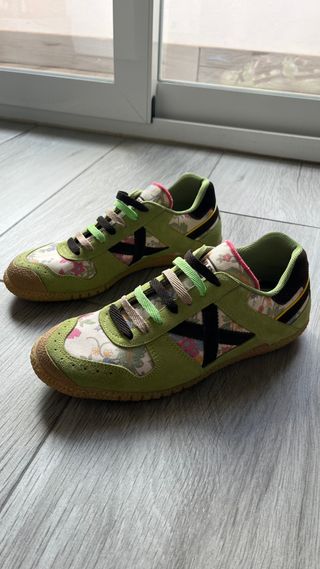 Zapatillas Munich hombre talla 42 nuevas floral