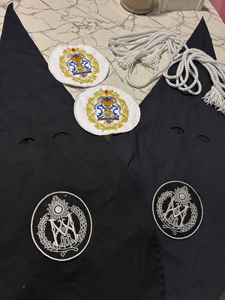 Túnica Nazareno Sed Negra y Blanca