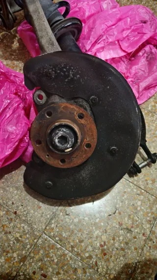 Cubre disco delantero Audi A4 B8 2.7tdi